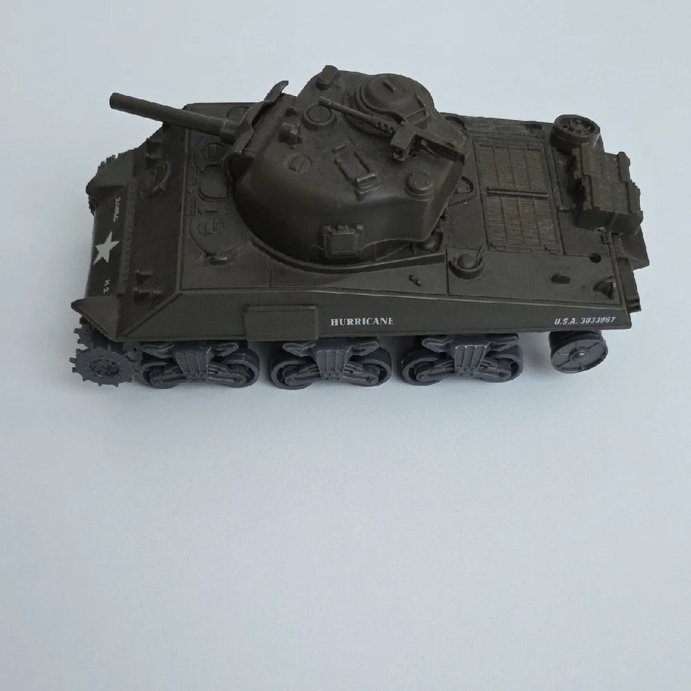 WWII Military Tank - New-Ray Toys M4 Sherman model named Hurricane